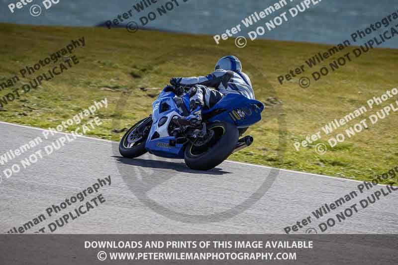 anglesey no limits trackday;anglesey photographs;anglesey trackday photographs;enduro digital images;event digital images;eventdigitalimages;no limits trackdays;peter wileman photography;racing digital images;trac mon;trackday digital images;trackday photos;ty croes